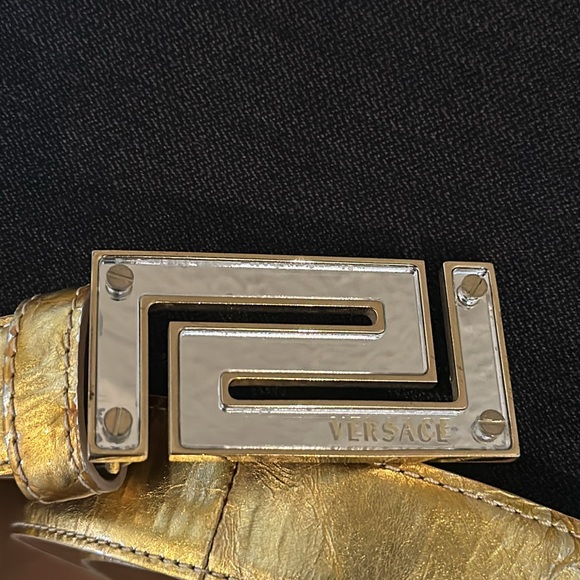 Versace Gold leather belt size 95 - Picture 2 of 9